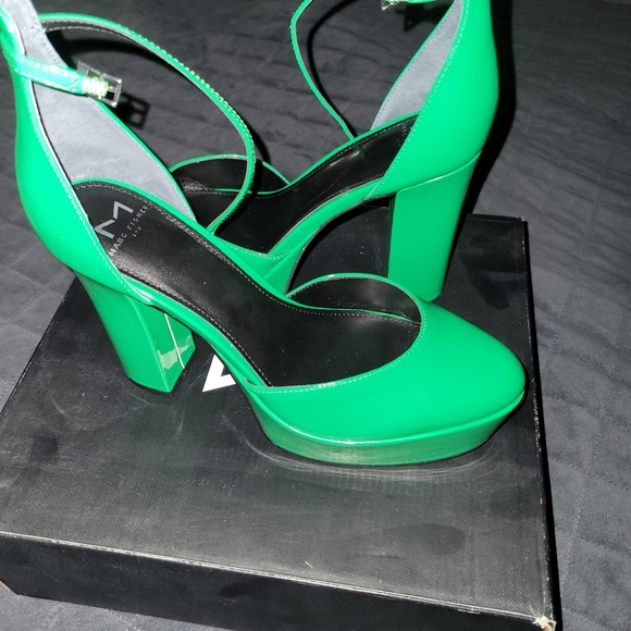 Green platform heels - Picture 3 of 4